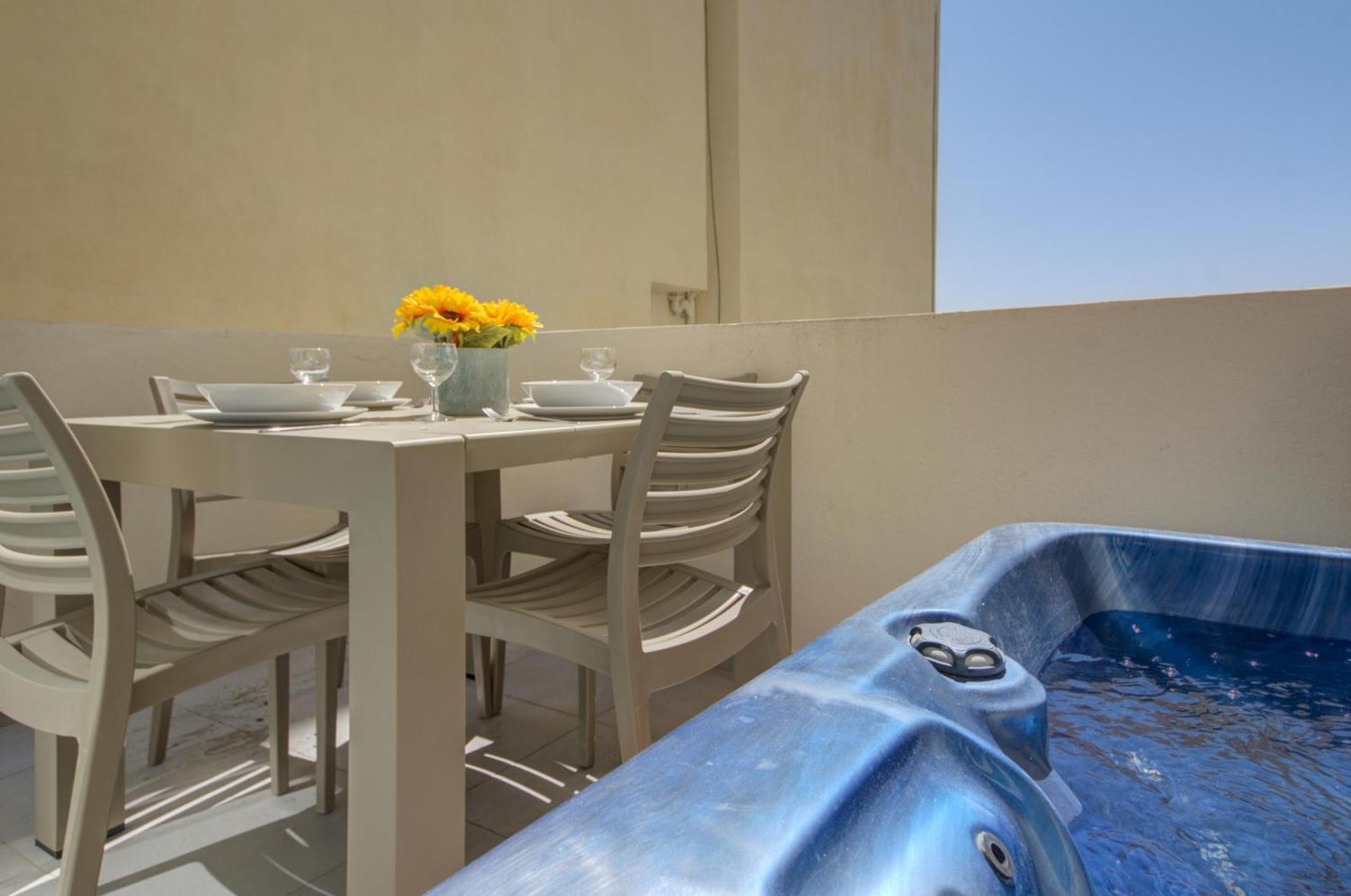 Sapphire Residences - Sliema 2 Bedroom Apartments With Views By Shortletsmalta Dış mekan fotoğraf