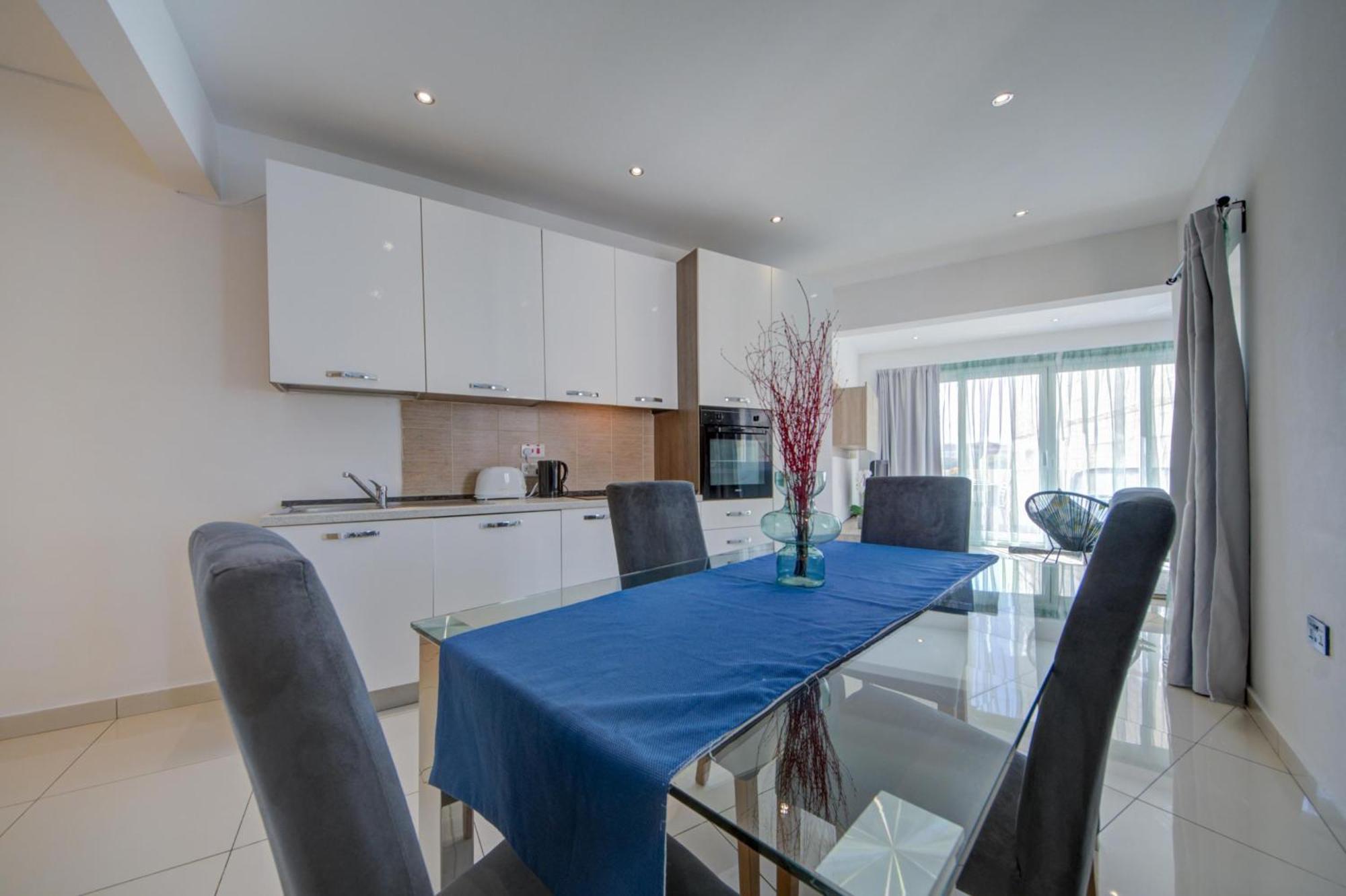 Sapphire Residences - Sliema 2 Bedroom Apartments With Views By Shortletsmalta Dış mekan fotoğraf