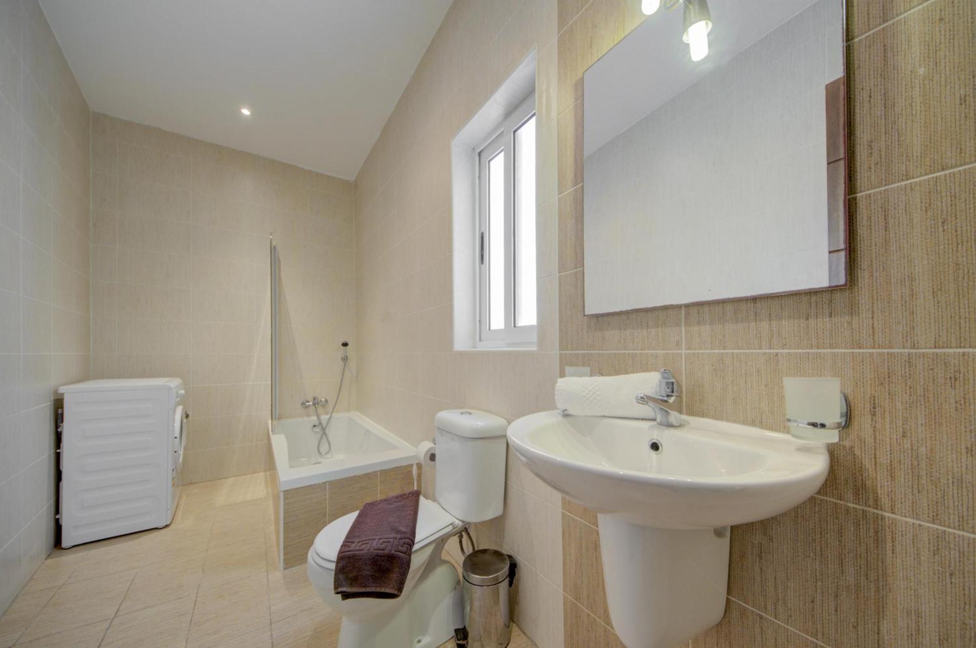 Sapphire Residences - Sliema 2 Bedroom Apartments With Views By Shortletsmalta Dış mekan fotoğraf